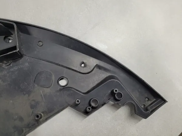OEM 622565797R Etupuskurin alasuojus Renault Clio V:lle image 10