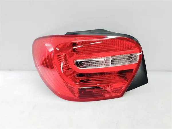 Lámpara trasera izquierda Mercedes A-Class W176 Original image 3