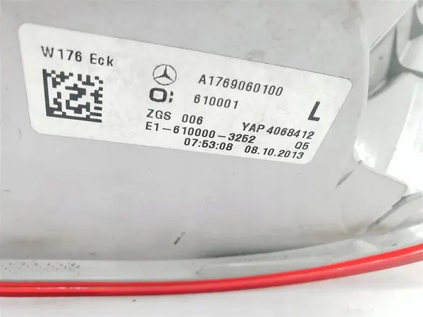 Lámpara trasera izquierda Mercedes A-Class W176 Original image 6