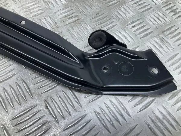 Skoda Karoq Rechter Vordersitzgurt-Halter - Gebraucht image 4