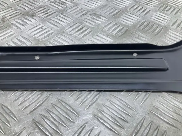Skoda Karoq Rechter Vordersitzgurt-Halter - Gebraucht image 9