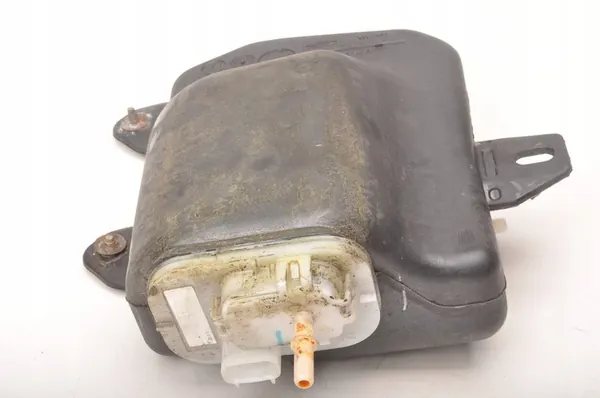 Volvo DPF Fluid Tank 3M51-9C103-AL image 8