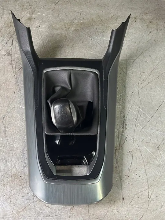 Cadre de levier de vitesse OEM 99867811 Peugeot 308 II image 3