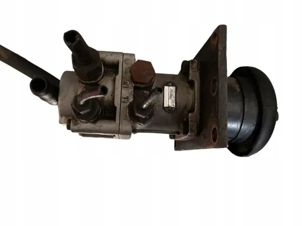 Pääjarruventtiili OEM 100-3514008 Kamaz Jelcz Star image 4