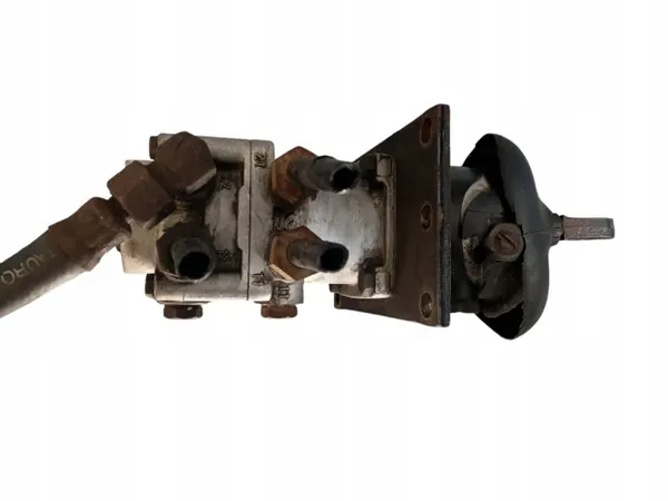 Pääjarruventtiili OEM 100-3514008 Kamaz Jelcz Star image 5