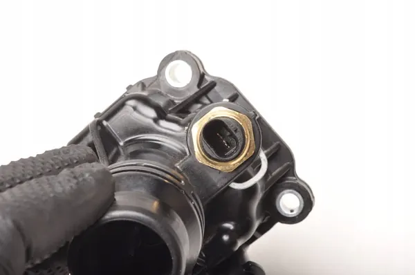 Volvon Termostaatin Kotelo OEM 32441375 XC40 B4:lle image 3