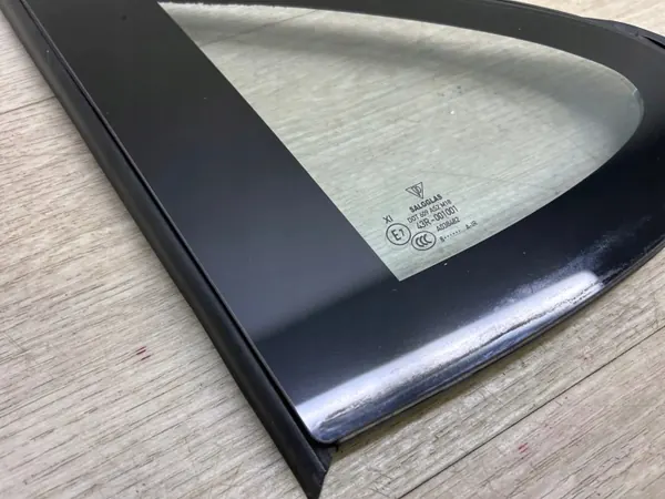 Vitre latérale arrière gauche OEM 971845297E Porsche Panamera image 4