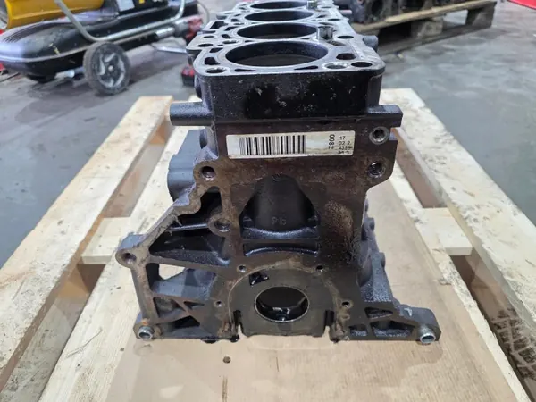 Bloco motor OEM 03L021BJ 10/26 para VAG 1.6 TDI image 5