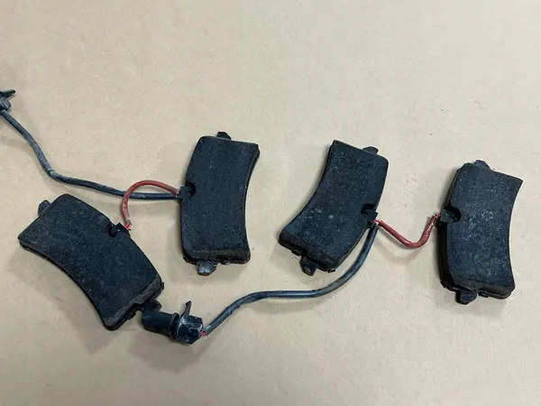 AUDI RS6 RS7 Achterremblokken 4G0698451M image 3