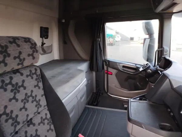 Cabina Scania R NTG - OEM R NTG CR 20 Usado image 9