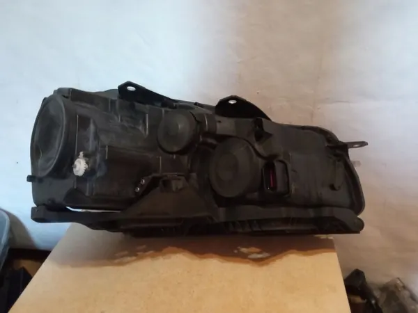 Farol Dianteiro VW Golf VI image 3