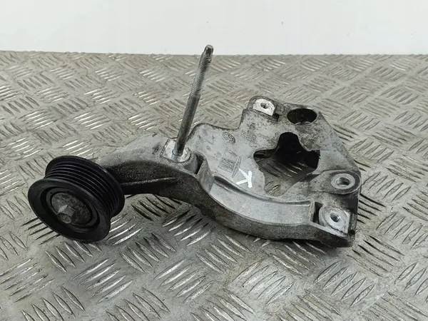 Support de compresseur AC Jeep Grand Cherokee 2020 OEM FOB36386 image 1