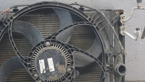 Ventilateur BMW OEM JKM23576 pour E90 E91 3.0B image 4