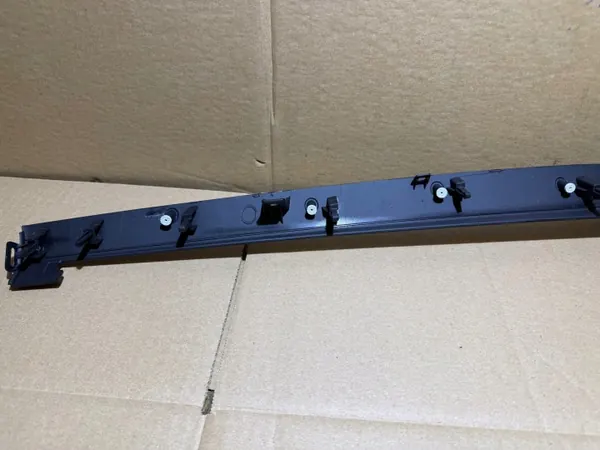 Tampa inferior consola Audi A6 C8 OEM 4K1857298A image 7