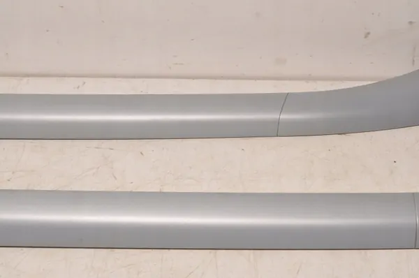 Barra de techo Skoda Yeti OEM 273432 - Usado image 5