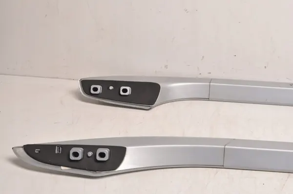Barra de techo Skoda Yeti OEM 273432 - Usado image 9