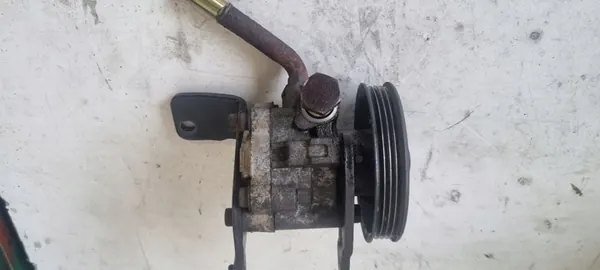 Bomba de direção assistida Nissan Navara D40 R51 2.5 D OEM 49110-EB300 image 3