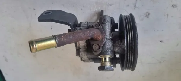 Bomba de direção assistida Nissan Navara D40 R51 2.5 D OEM 49110-EB300 image 4