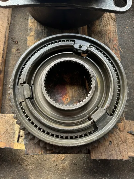 Pignon de retardeur Mercedes Actros OEM R9302640420 image 2