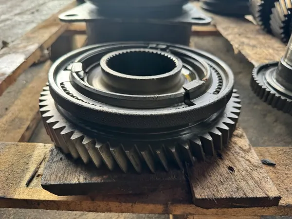 Pignon de retardeur Mercedes Actros OEM R9302640420 image 4