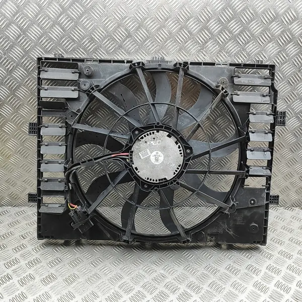 Framstötfångare VW Touareg 3.0L 2013 7P0121207B image 2