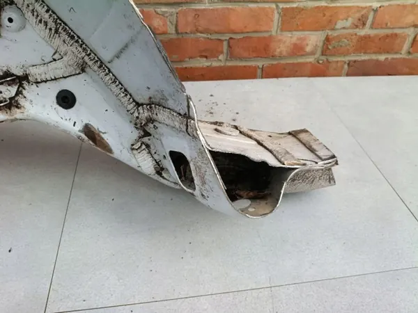 Jeep Cherokee KL 13-18 Rail latéral gauche ćw l.p kl image 7