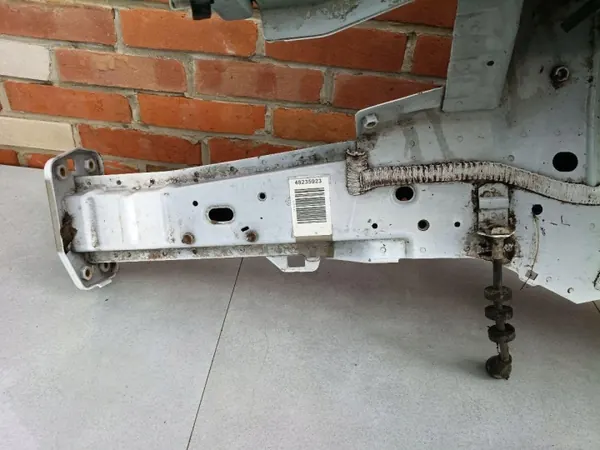 Jeep Cherokee KL 13-18 Rail latéral gauche ćw l.p kl image 8