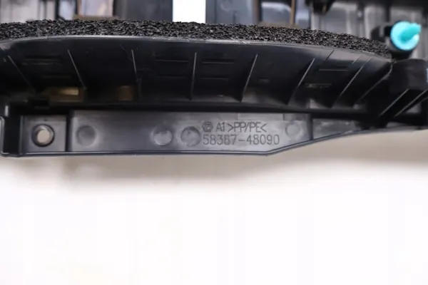 Lexus RX IV Cubrecinturón trasero OEM 58387-48091 image 6