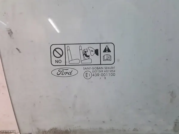 Ford Focus dörrglas OEM 43R001100 - Begagnad image 3