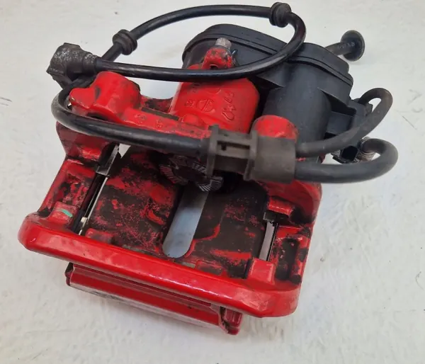 Pinças de Travão OEM A1664214098 Dianteiras e Traseiras image 6