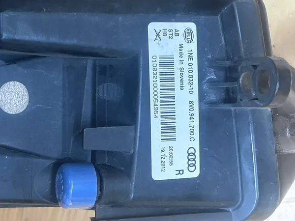 AUDI A3 SPORTBACK FAROL HALÓGENO DIREITO 8V0941700C image 4