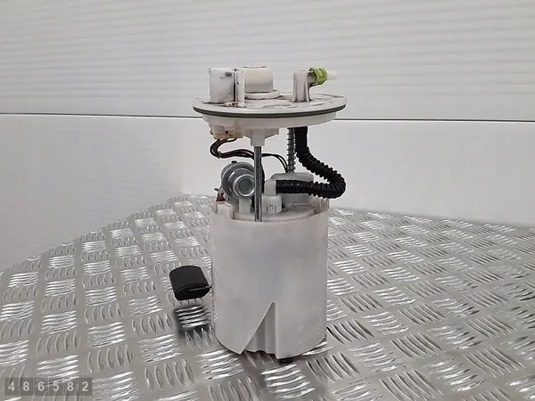 Suporte da Bomba de Combustível Hyundai i30 07-12 OEM 31110-1J000 image 2