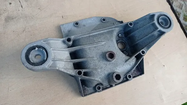 Couvercle de différentiel arrière BMW E36 Grande tête image 2