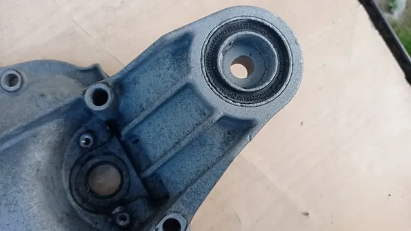 Couvercle de différentiel arrière BMW E36 Grande tête image 4