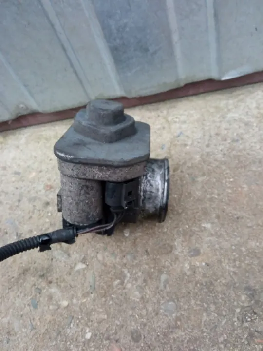 CHEROKEE KJ LIBERTY 2.8 CRD Drossel 39002015F image 3