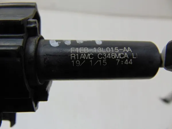 Pompe lave-glace Ford OE F1EB-13L015-AA d'occasion image 8