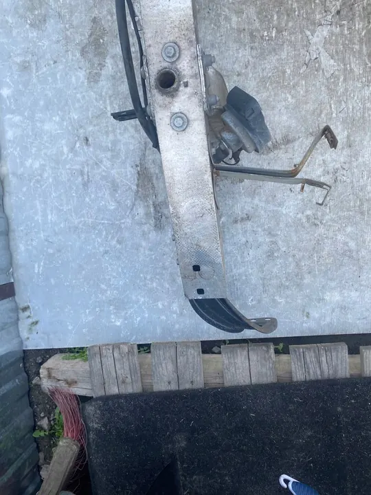 Rinforzo paraurti anteriore MERCEDES W204 W212 A2046205534 image 4