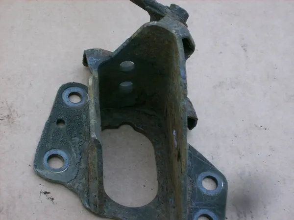 Support de bras de contrôle arrière droit Nissan Qashqai J10 OEM image 8