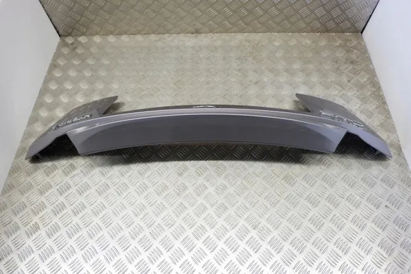 Toyota C-HR Kofferbakklep Strip OEM 76811-F4010 image 6