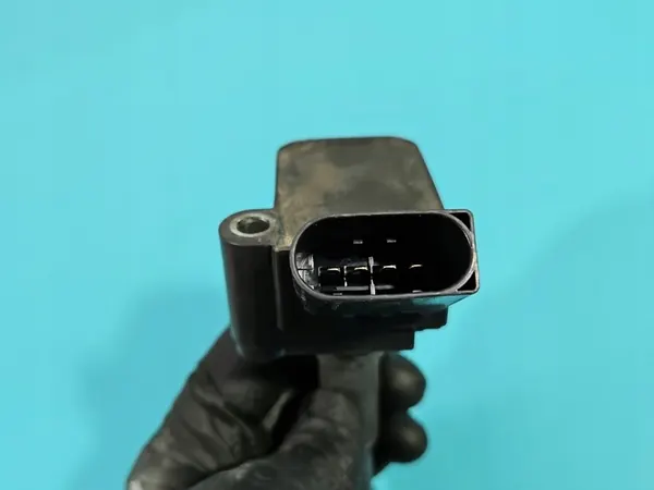 Bobina de ignição Audi A5 2.0 TFSI OEM 06L905110C image 5