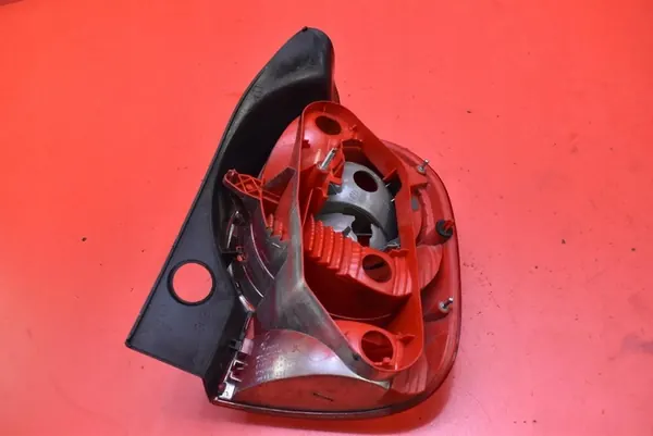 Luz Trasera Izquierda 8200538786 Renault Modus 04-07 image 7