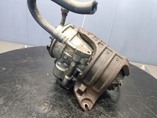 Honda Bränslefilterhus OEM Wrakowisko-27132- image 4