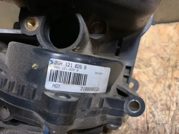 Vattenpump Audi A3 S3 Sportback 2012 OEM 06H121026B image 3