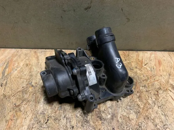 Vattenpump Audi A3 S3 Sportback 2012 OEM 06H121026B image 5
