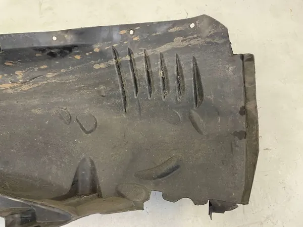 Rechter Vorderer Radlauf OEM A2046905991 Mercedes C204 image 4