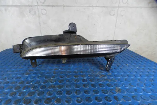 Pisca direito dianteiro Renault Megane IV OEM 261306376R image 2