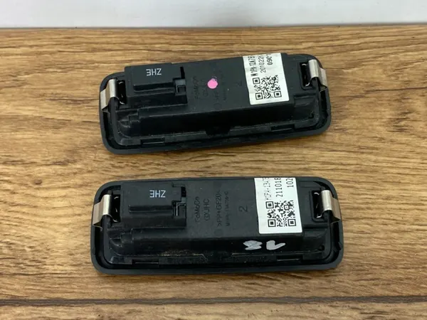 Luz maletero Ford Bronco Sport OEM M1PA-13A756-C image 3