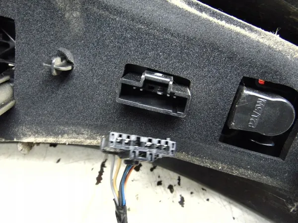 Dacia Sandero 08-13 Lámpara Trasera Derecha image 10