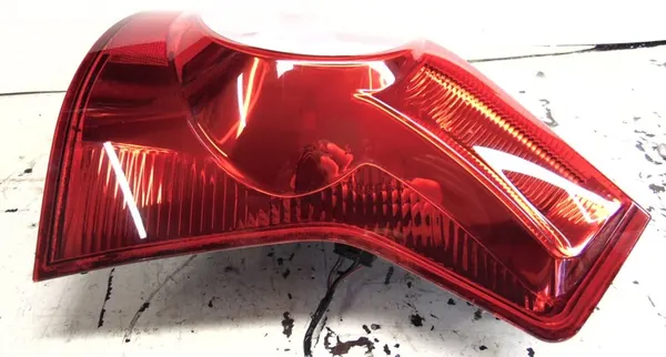 Dacia Sandero 08-13 Lámpara Trasera Derecha image 4