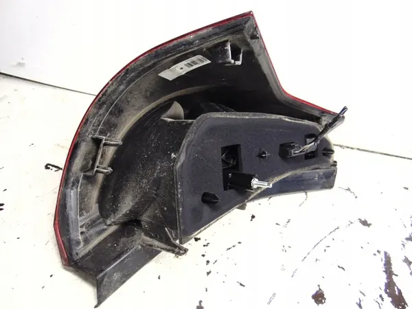 Dacia Sandero 08-13 Lámpara Trasera Derecha image 8